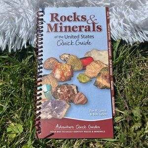 🩶5/$30 Rocks & Minerals Quick Guide - Spiral Bound and Easy to Carry